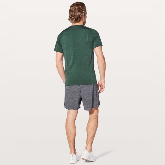 EUC Lululemon Metal Vent Tech Short Sleeve Shirt in Dark Voyage / Antigua - Picture 2 of 8